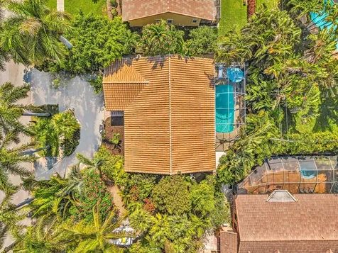 498 Oregon Lane Boca Raton FL 33487