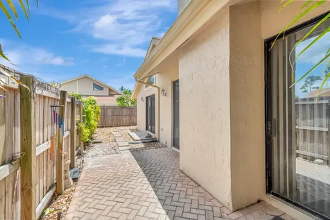 7645 Sierra Terrace Boca Raton FL 33433