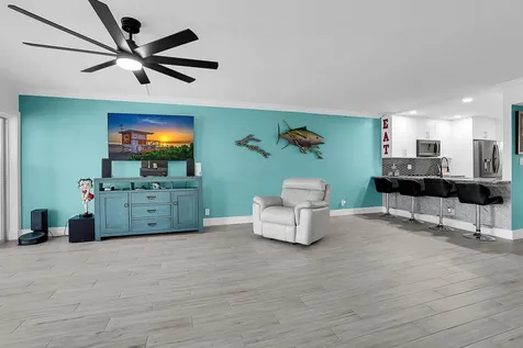 1537 E Hillsboro Boulevard Deerfield Beach FL 33441