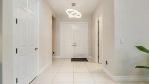 8520 Lewis River Road Delray Beach FL 33446