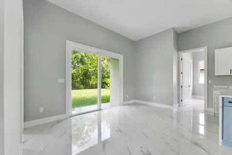 675 Ne Moss Rose Place Port Saint Lucie FL 34983