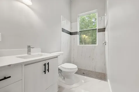 675 Ne Moss Rose Place Port Saint Lucie FL 34983