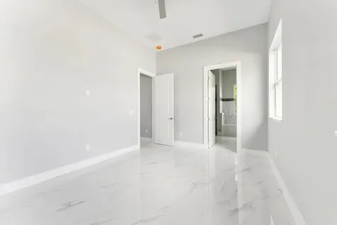 675 Ne Moss Rose Place Port Saint Lucie FL 34983