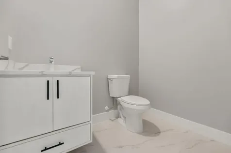 675 Ne Moss Rose Place Port Saint Lucie FL 34983