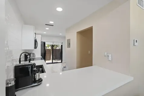 10650 Nw 30th Place Sunrise FL 33322