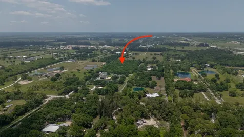 5055 69th Court Vero Beach FL 32967
