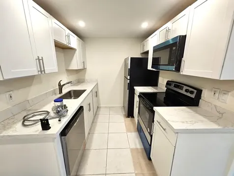 1059 Ainslie D Boca Raton FL 33434