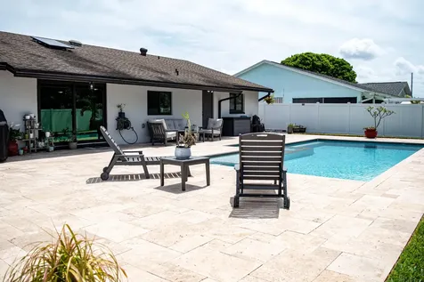 5432 Sandhurst Circle Lake Worth FL 33463