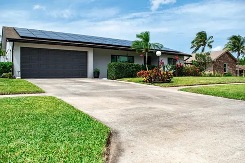 5432 Sandhurst Circle Lake Worth FL 33463