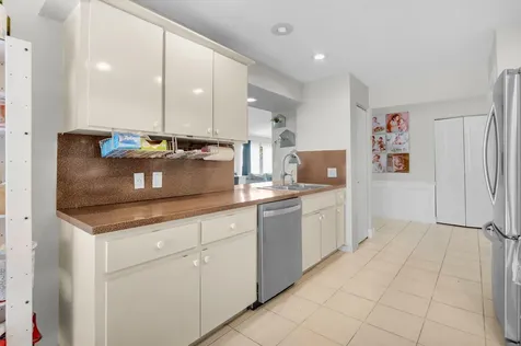 7515 San Mateo Drive Boca Raton FL 33433