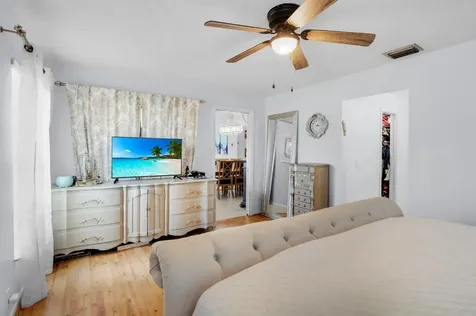 7515 San Mateo Drive Boca Raton FL 33433