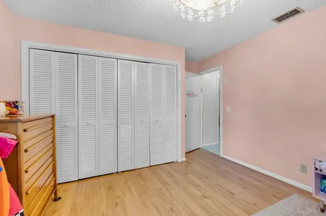 7515 San Mateo Drive Boca Raton FL 33433