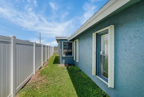 7515 San Mateo Drive Boca Raton FL 33433