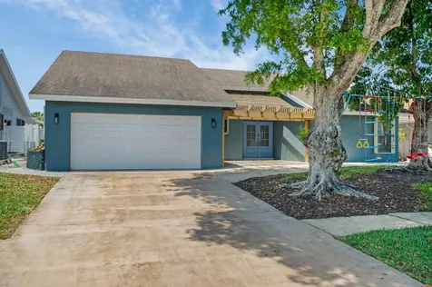7515 San Mateo Drive Boca Raton FL 33433