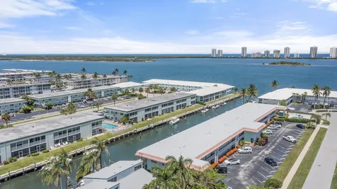 117 Lehane Terrace North Palm Beach FL 33408