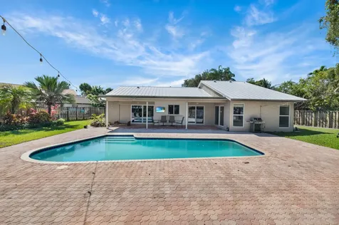 21521 Hollandaire Drive Boca Raton FL 33433