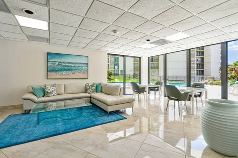 5420 N Ocean Drive Singer Island FL 33404