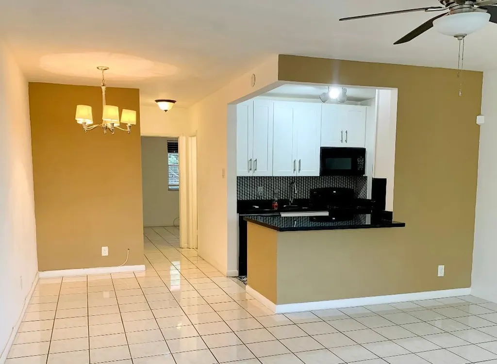 2915 Plunkett Street Hollywood FL 33020