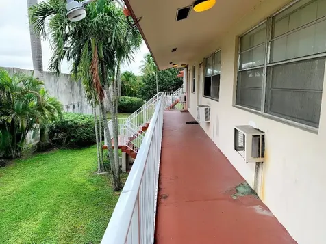 2915 Plunkett Street Hollywood FL 33020