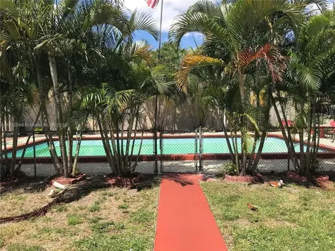 2915 Plunkett Street Hollywood FL 33020