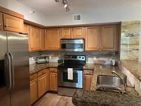 160 Yacht Club 206 Way Hypoluxo FL 33462