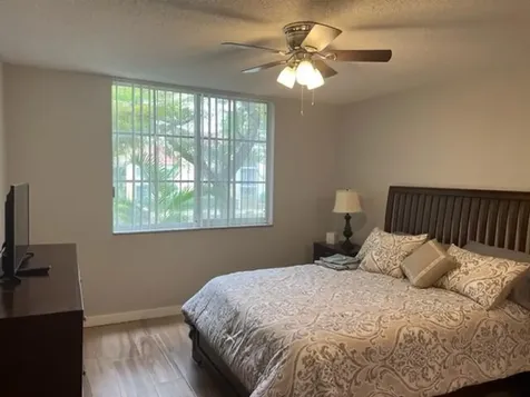 160 Yacht Club 206 Way Hypoluxo FL 33462