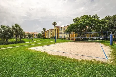 160 Yacht Club 206 Way Hypoluxo FL 33462