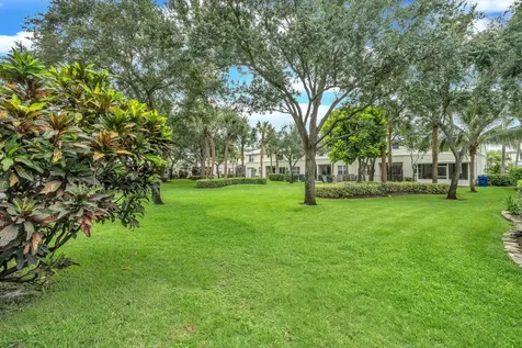 6086 Seminole Gardens Circle Riviera Beach FL 33418