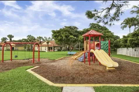 6086 Seminole Gardens Circle Riviera Beach FL 33418