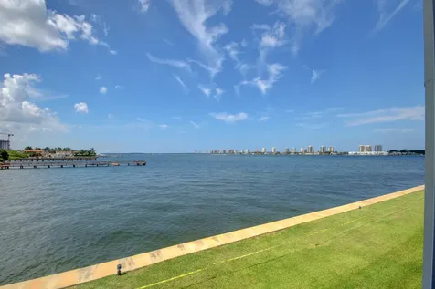 410 Wilma Circle Riviera Beach FL 33404