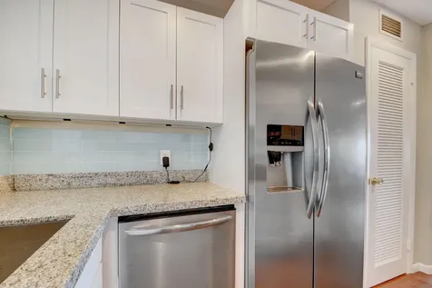 410 Wilma Circle Riviera Beach FL 33404