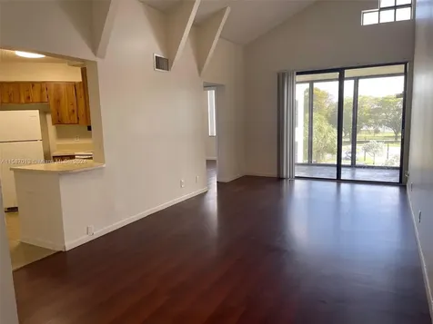 212 Lake Pointe Drive Oakland Park FL 33309