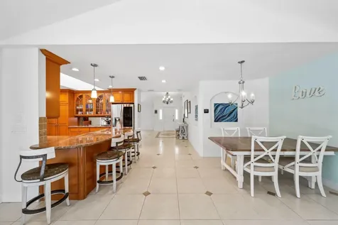 3035 St James Drive Boca Raton FL 33434