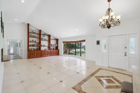 3035 St James Drive Boca Raton FL 33434