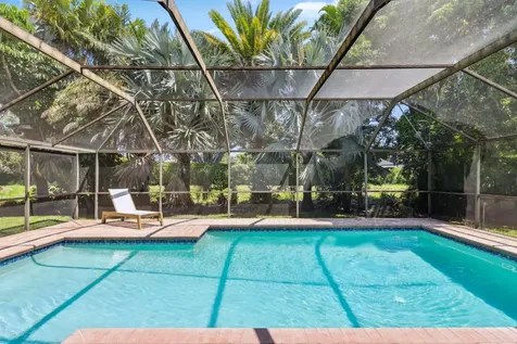 3035 St James Drive Boca Raton FL 33434