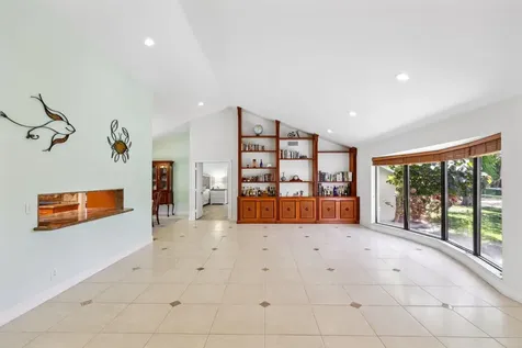 3035 St James Drive Boca Raton FL 33434
