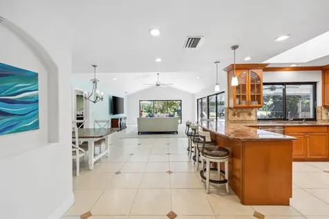 3035 St James Drive Boca Raton FL 33434