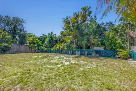 8888 Se Colony Street Hobe Sound FL 33455