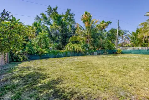 8888 Se Colony Street Hobe Sound FL 33455