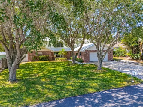 8888 Se Colony Street Hobe Sound FL 33455