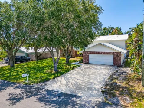 8888 Se Colony Street Hobe Sound FL 33455