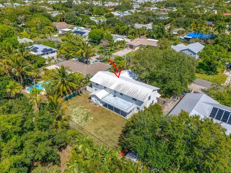 8888 Se Colony Street Hobe Sound FL 33455