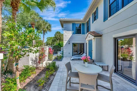 356 Prestwick Circle Palm Beach Gardens FL 33418