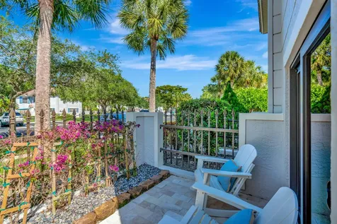 356 Prestwick Circle Palm Beach Gardens FL 33418