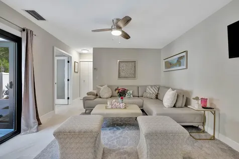 356 Prestwick Circle Palm Beach Gardens FL 33418