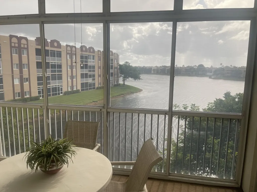 7727 Southampton Terrace Tamarac FL 33321
