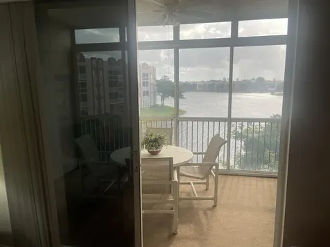 7727 Southampton Terrace Tamarac FL 33321