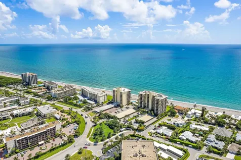 200 Beach Road Tequesta FL 33469