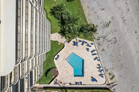 200 Beach Road Tequesta FL 33469