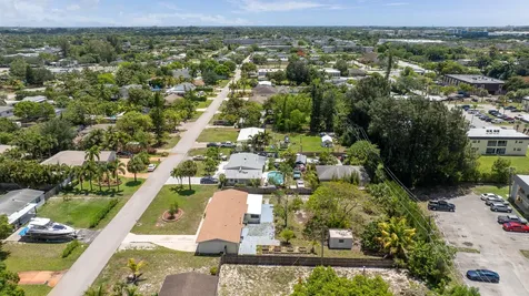 3180 Carol Avenue Palm Springs FL 33461